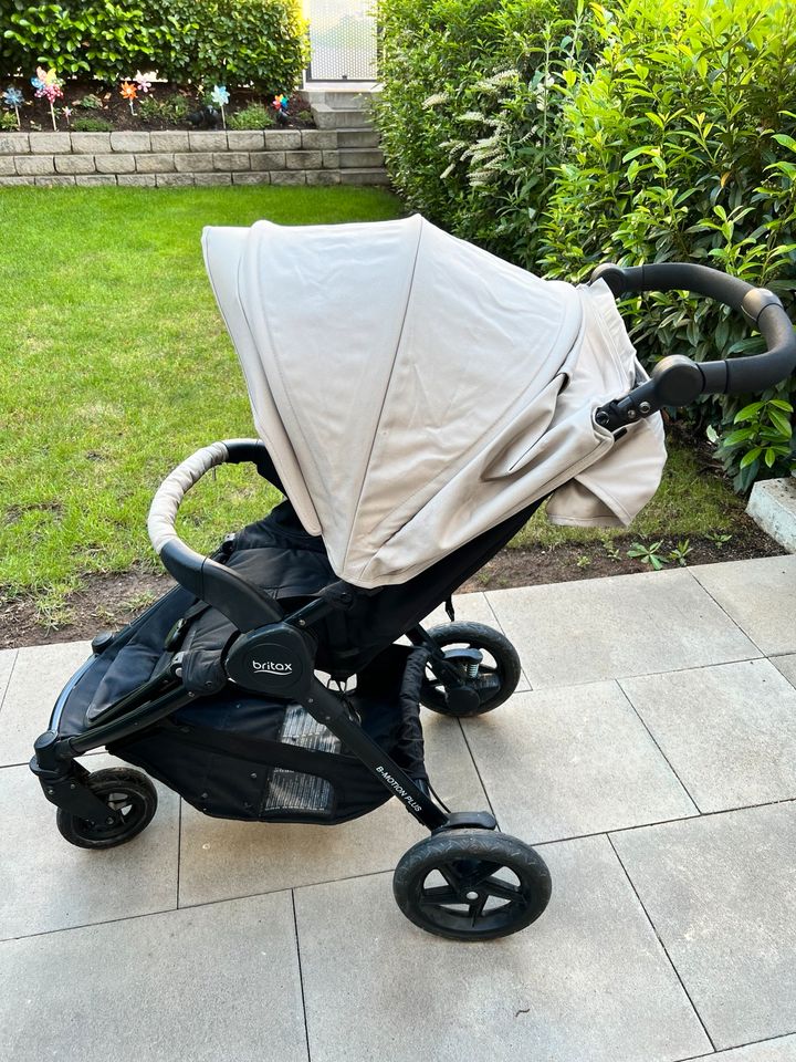 Britax Römer B-Motion Plus Buggy in Öhringen