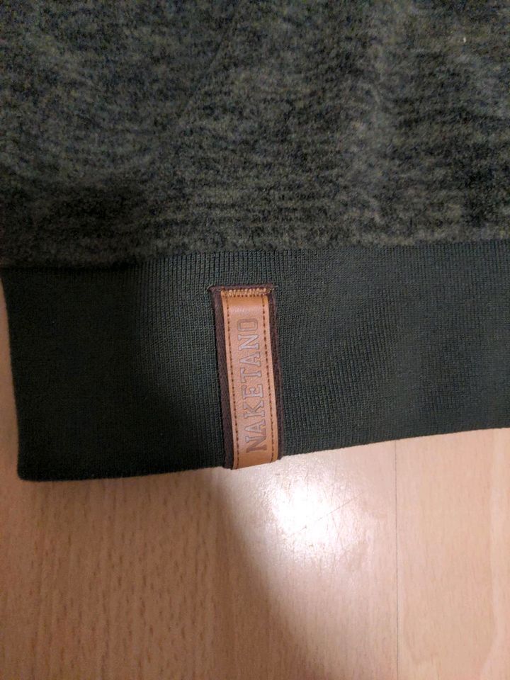 Naketano Sweatshirt mit Kapuze S/M neuwertig Khaki in Völklingen