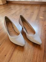 Pumps silber Tamaris Gr. 38 Sachsen - Radibor Vorschau