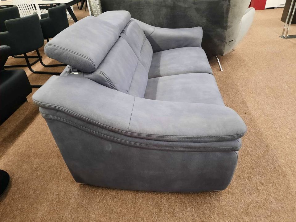 Sofa 2-Sitzer grau,elektr.Relaxfunktion, statt 1379€ in Leipzig