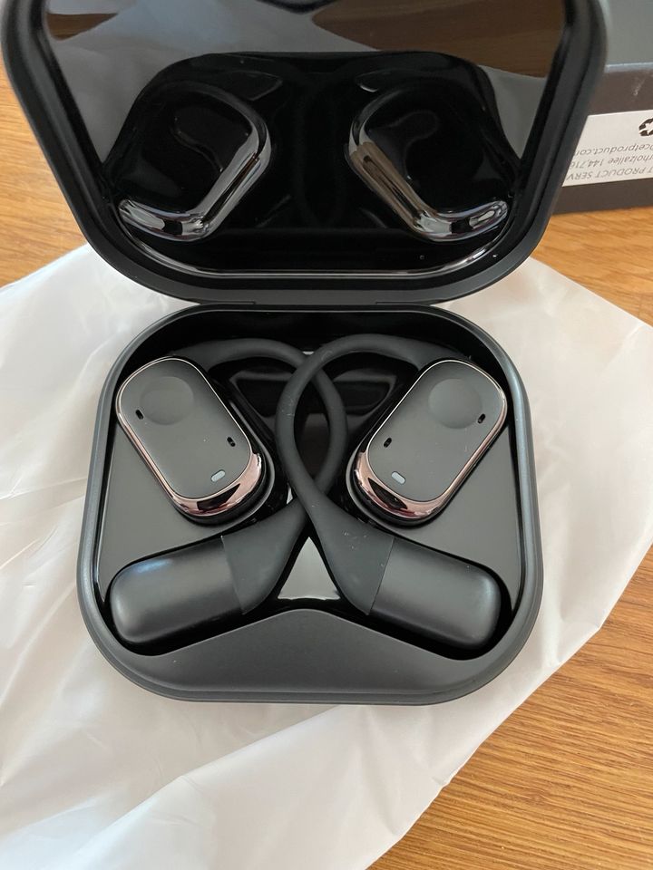 Bluetooth Kopfhörer / Wireless Earbuds in Hanau