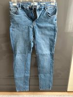 Blaue Pull&Bear Herren Jeans neu Größe 44 Niedersachsen - Göttingen Vorschau