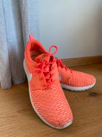 Nike Sneaker, apricot, Größe 41 Bayern - Maisach Vorschau