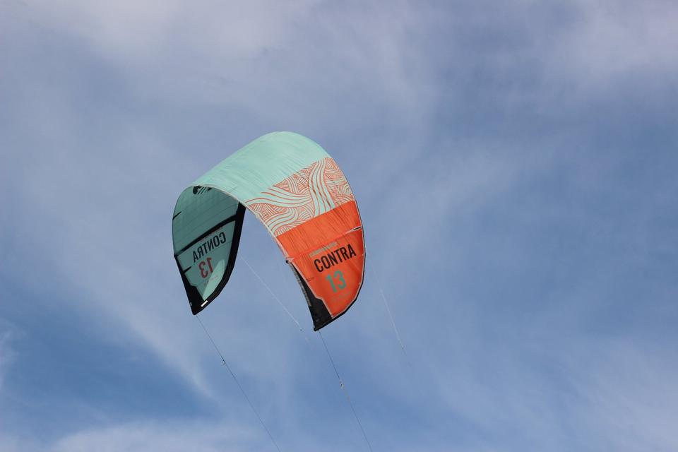 Cabrinha Chaos Kite 7m² und meinen Contra Leichtwindkite 13m² in Herdecke