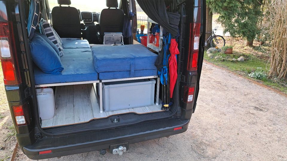 Nissan NV300 mit zusätzl. Camperfunktion in Zickhusen