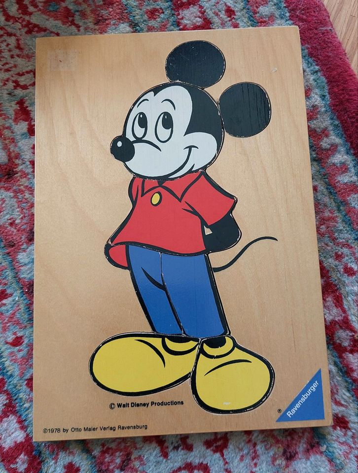 Mickey Mouse Holzpuzzle in Düren