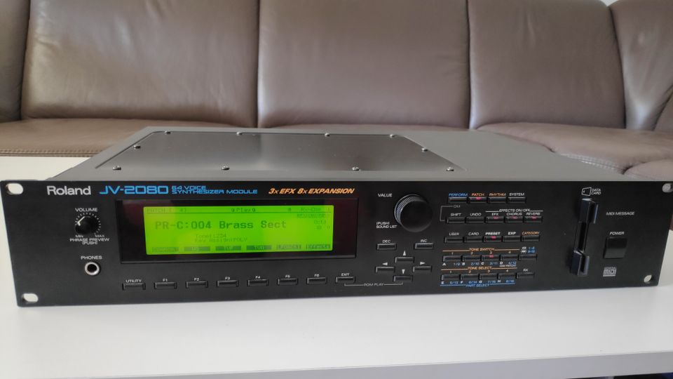 Roland JV-2080 sehr guter Zustand in Moosinning