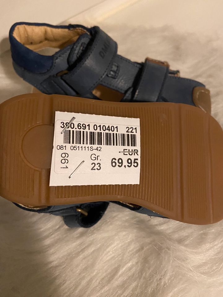 Neu! Gr. 23 Däumling Sandalen Leder Lauflernschuhe Kinder in Berlin