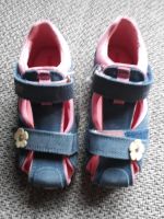 Superfit Sandalen mit Zehenschutz Gr.26 neu blau rosa Blumen Niedersachsen - Hinte Vorschau
