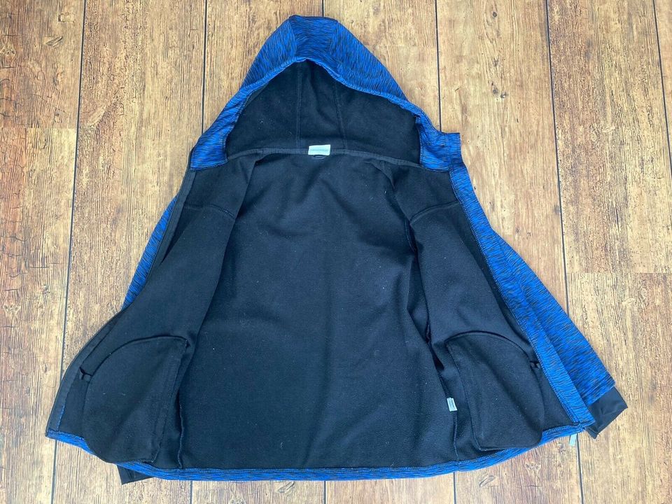 Softshell Jacke Jungs, Größe 158, Farbe: blau, schwarz, grau in Wiemerstedt