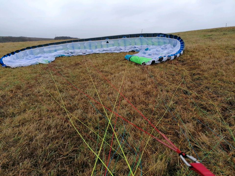 Paramotor Gleitschirm Motorschirm Apco F1 20 in Frauenprießnitz