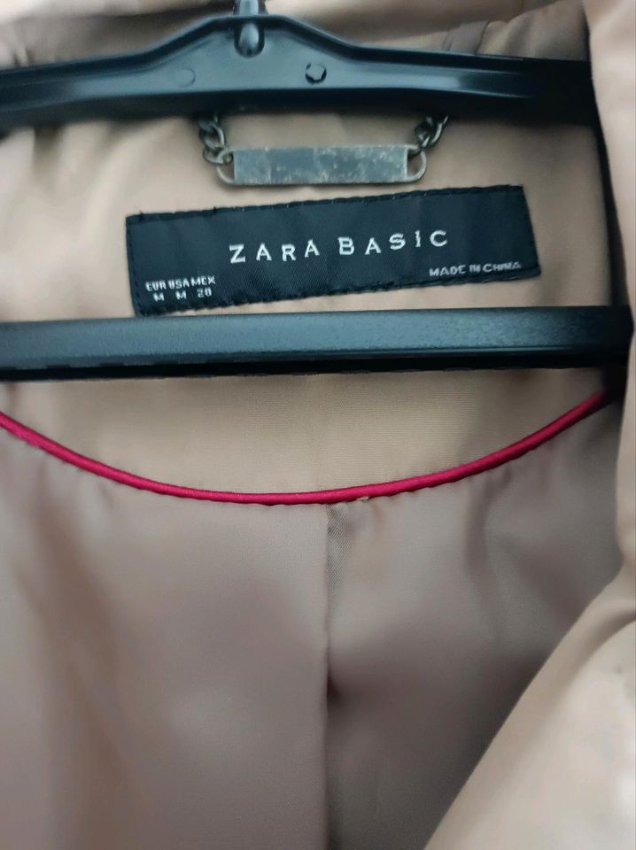 Zweireihiger Trenchcoat Zara beige Gr. M in Wittlich