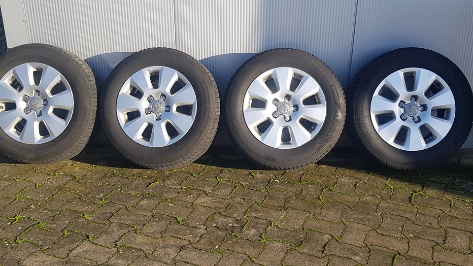 4 AUDI 225/60R16 Winterreifen AUDI Alu Felge in Burgwedel