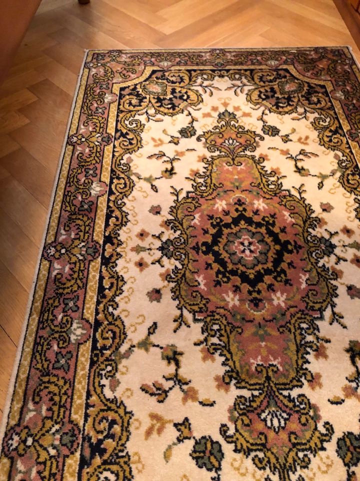 Hochwertiger orientalischer Perser Teppich in Nürnberg (Mittelfr)