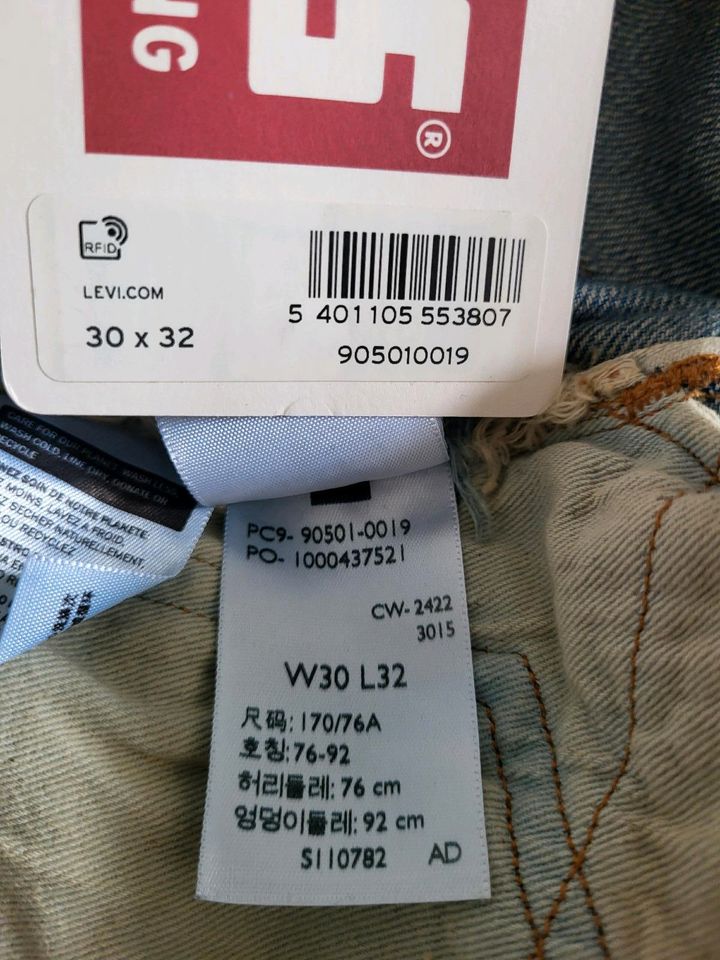 Levi's Vintage 501XX 1890 Gr. 30/32 NEU in München