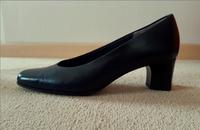 Gabor Pumps Leder schwarz 38,5 od 5,5 Dresden - Blasewitz Vorschau
