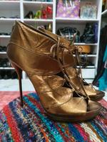 Auth GUCCI Runway Leder Sandalen Heels Schuhe Gold Schnürschuhe Hessen - Wetzlar Vorschau