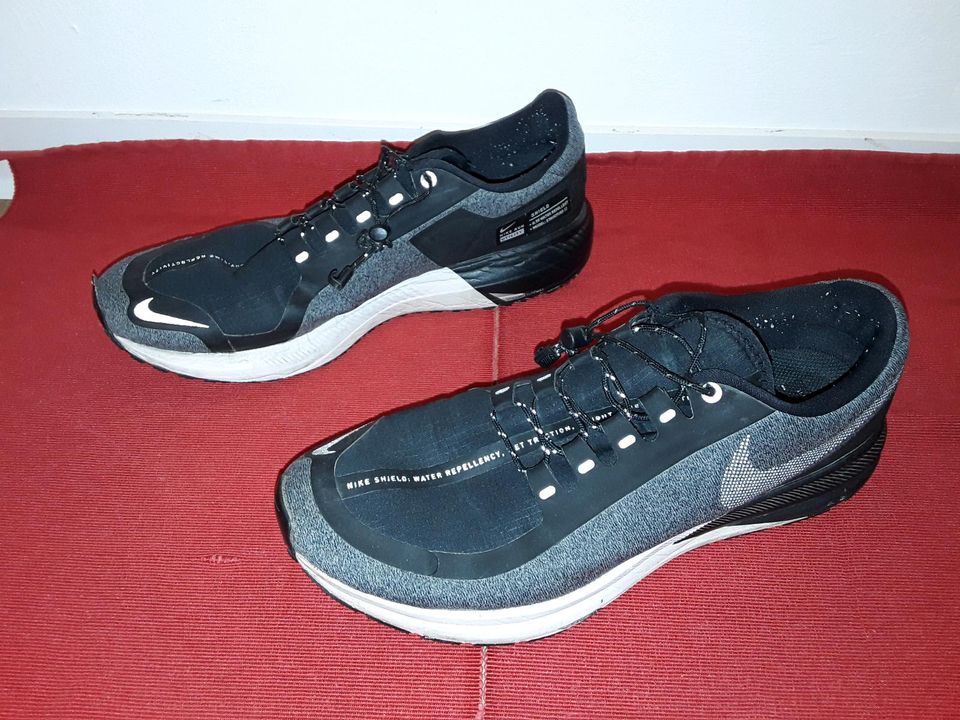 Schuhe für Männer Nike Run Untility.Gr 44 in Bremen