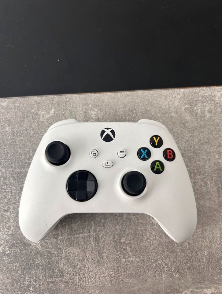 Xbox Series S / Series X Controller in Wuppertal