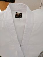 Karate Anzug 130 cm Niedersachsen - Melle Vorschau