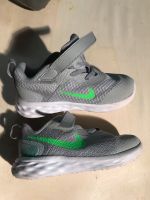 Nike Turnschuhe Größe 25 Kreis Pinneberg - Quickborn Vorschau