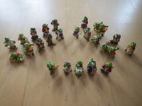 25 Stück sehr gut erhaltene Ü-Ei Kroko Figuren mit 3 Setzkästen Kr. Dachau - Petershausen Vorschau