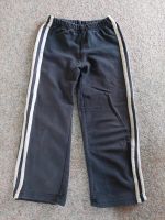 Sport-Hose von Ernstings Family Jungen Lang Größe 104 blau Hessen - Cölbe Vorschau