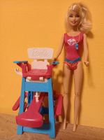 Barbie • Puppe • Bademeisterin mit Stuhl Bayern - Leuchtenberg Vorschau