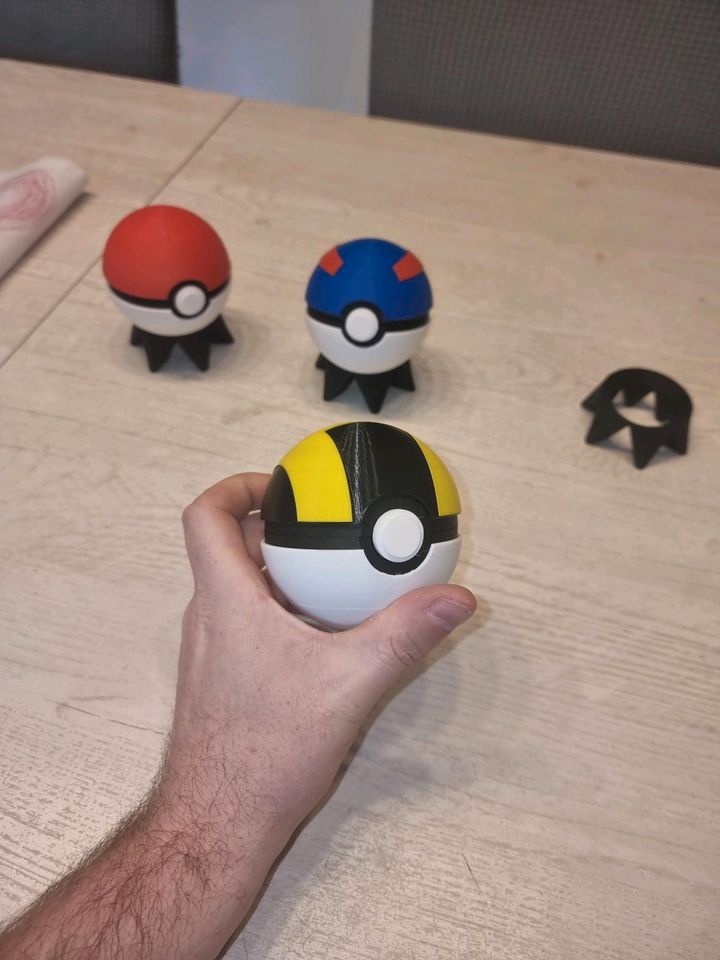 Pokebälle/Pokeball/Superball/Hyperball/Meisterball/Pokémon/3D in Waxweiler