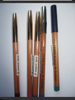 3 Eyeliner und 2 Lipliner neu und unbenutzt tolle Farben Kosmetik Nordrhein-Westfalen - Ibbenbüren Vorschau