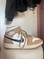 Air Jordan 1 Mid Desert Brandenburg - Schwedt (Oder) Vorschau