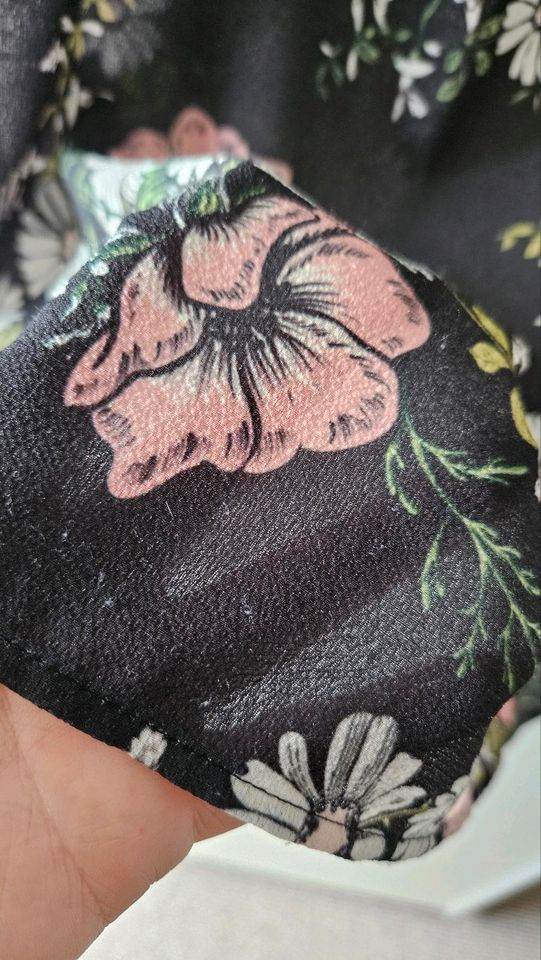 Sommer-Cardigan Kimono mit Blumenmuster Gr. 40 in Gablingen