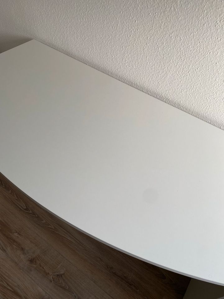 Schreibtisch weiß 160 x 80 cm in Heide