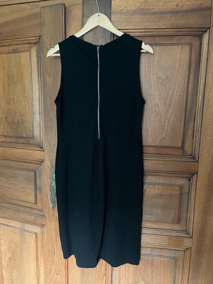 Schickes schwarzes Jerseykleid mit Pailletten, comma, Größe 42 in Offenburg