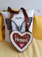 Braune Dirndl Tasche aus Filz Lebkuchen Herz DIY Umhängetasche Bayern - Landshut Vorschau