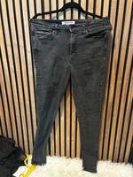 Tommy Hilfiger Damen Jeans Gr XL W31 Länge 32 Hamburg - Harburg Vorschau