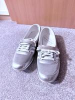 Adidas Concord Round Ballerina Serie Größe 41 1/3 Silber Sachsen - Seidnitz Vorschau
