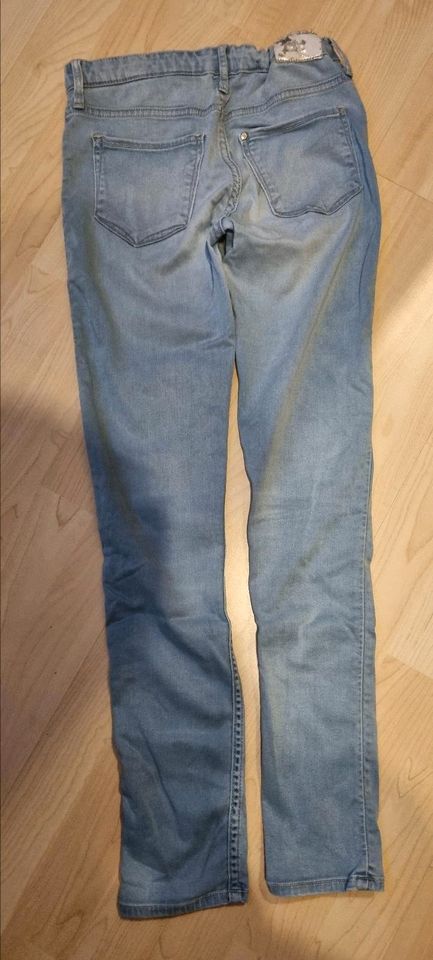 H&M Skinny Jeans in Werlte 