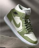 Air Jordan 1 MID SE Gr.40,5 Frankfurt am Main - Sachsenhausen Vorschau