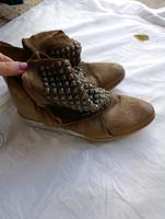 AS98 Trend Stiefelette Nieten Gr. 37 Echtleder Hessen - Rüsselsheim Vorschau
