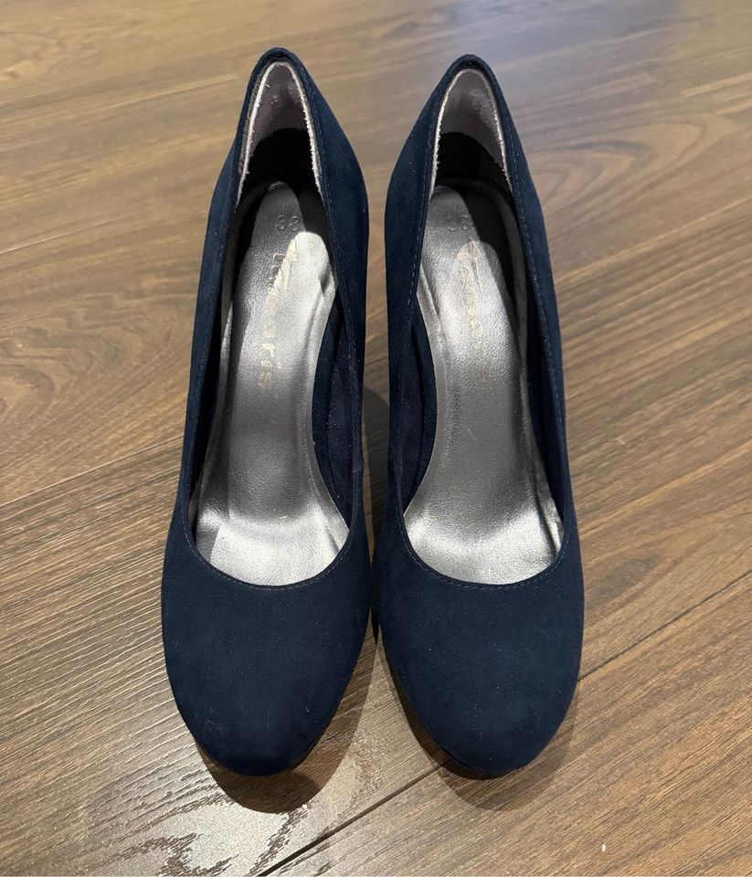 Tamaris Damen Pumps blau, 38 in Berlin