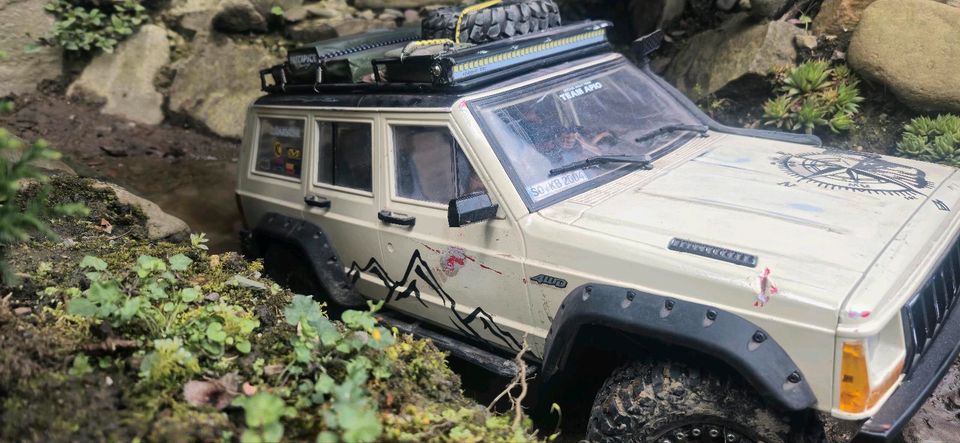 Axial scx10.2 Cherokee RC Crawler (kein mst,rc4wd, BoomRacing) in Werl