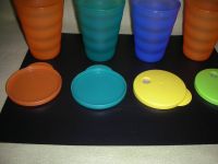 4  Tupperware Becher  03 Junge Welle mit Deckel Nordrhein-Westfalen - Herford Vorschau