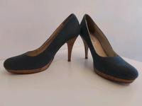 Schuhe Pumps  in Jeans Kr. München - Höhenkirchen-Siegertsbrunn Vorschau