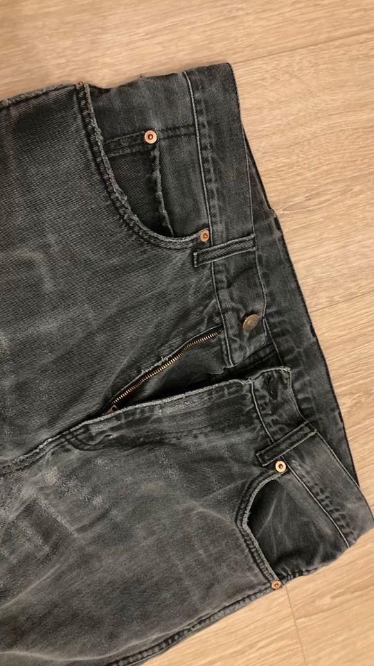 Gucci Jeans stark gebraucht in Bad Dürkheim