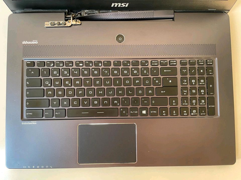 MSI Gaming Notebook 17 Zoll (Scharnier/Klappmechanismus Defekt) in Remscheid