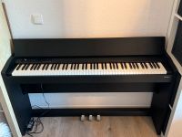 Roland E-Piano in Mattschwarz Rostock - Brinckmansdorf Vorschau
