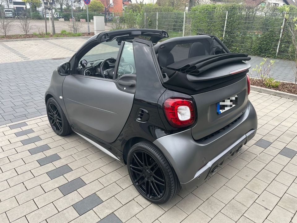 Smart ForTwo cabrio BRABUS Xclusive BlackEdition in Mühlheim am Main