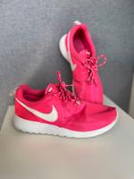 Wie Neu: Nike Roshe Pink Gr. 38,5 Niedersachsen - Hemmingen Vorschau