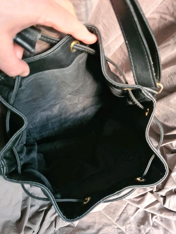 Echt-Leder Rucksack Handtasche Beutel schwarz in Wuppertal